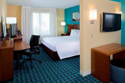 Fairfield Inn & Suites by Marriott Orlando Lake Buena Vista in the Marriott Village - image 12