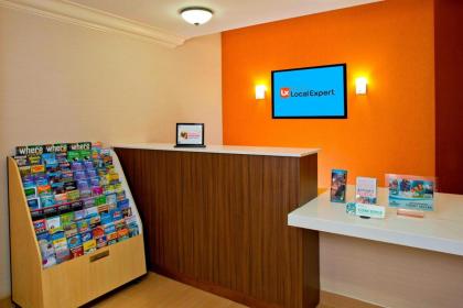 Fairfield Inn & Suites by Marriott Orlando Lake Buena Vista in the Marriott Village - image 15