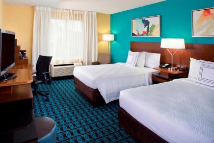 Fairfield Inn & Suites by Marriott Orlando Lake Buena Vista in the Marriott Village - image 6