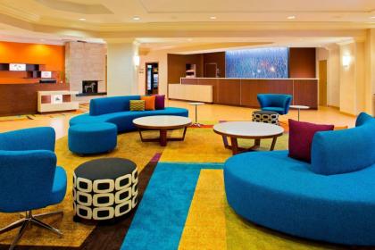 Fairfield Inn & Suites by Marriott Orlando Lake Buena Vista in the Marriott Village - image 9