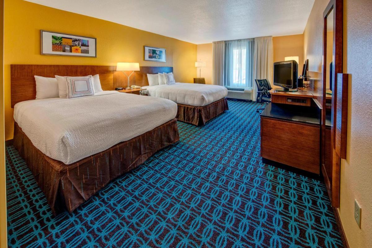Fairfield Inn & Suites by Marriott Orlando Near Universal Orlando Resort - image 5