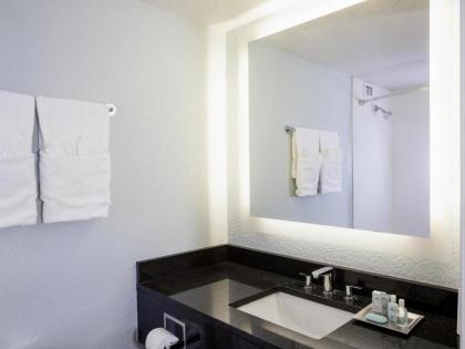 Wyndham Orlando Resort International Drive - image 12