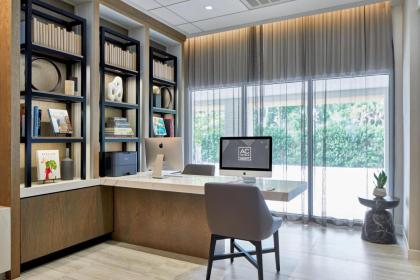 AC Hotel by Marriott Orlando Lake Buena Vista - image 26