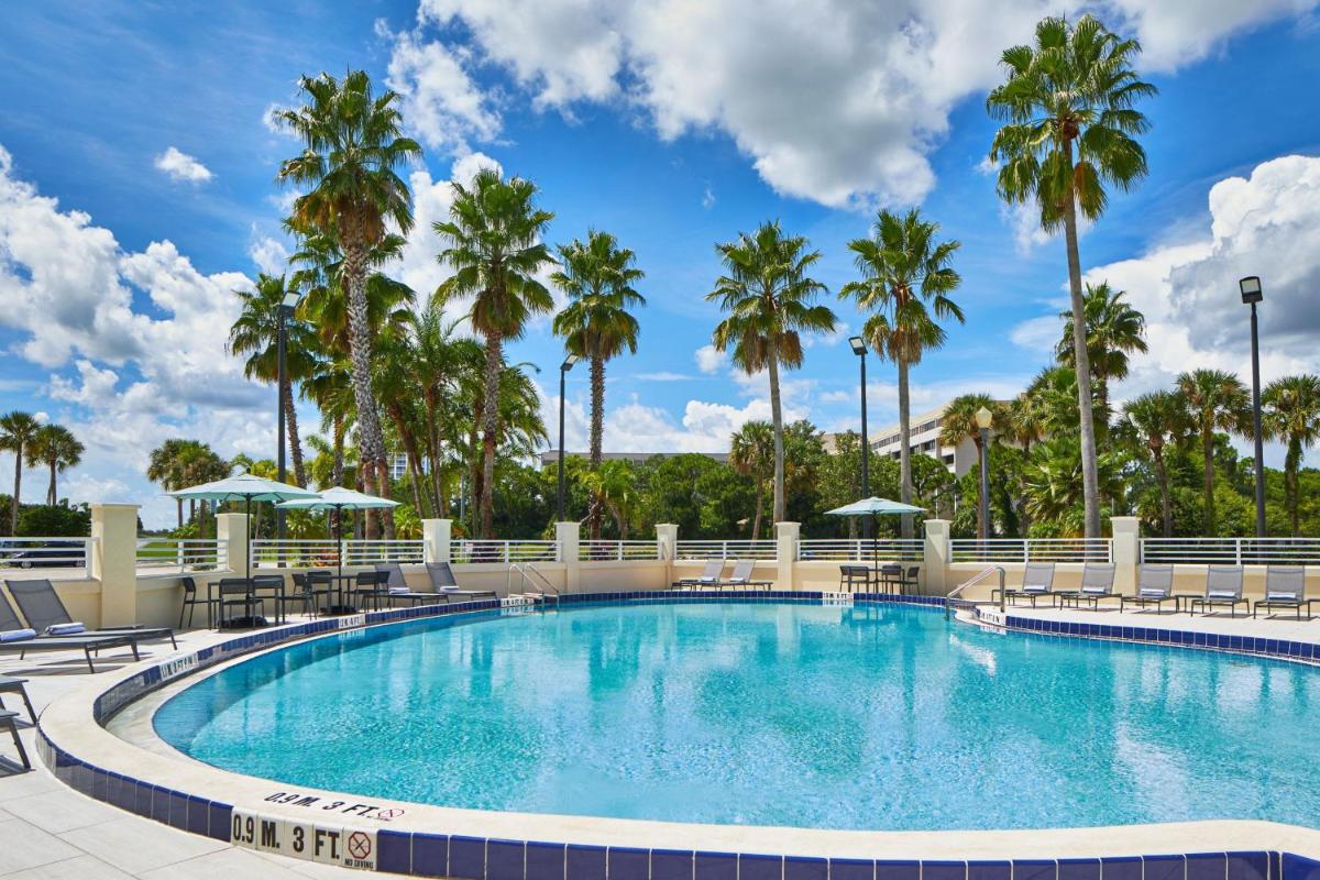 AC Hotel by Marriott Orlando Lake Buena Vista - image 4