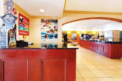 La Quinta Inn & Suites by Wyndham Orlando International Drive No - image 13