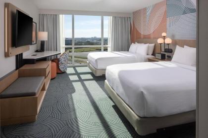 Hotel Kinetic Orlando Universal Blvd - image 2