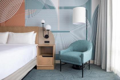 Hotel Kinetic Orlando Universal Blvd - image 9