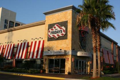 Holiday Inn & Suites Across From Universal Orlando - image 16