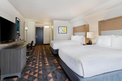 Holiday Inn & Suites Across From Universal Orlando - image 25