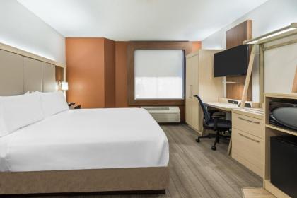 Holiday Inn Express & Suites - Nearest Universal Orlando - image 18