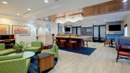 Holiday Inn Express & Suites Orlando - International Drive an IHG Hotel - image 13