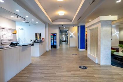 Holiday Inn Express & Suites Orlando - International Drive an IHG Hotel - image 17