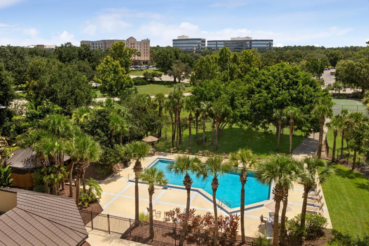 Holiday Inn Orlando International Airport - image 2