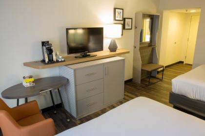 Holiday Inn Orlando International Airport - image 6