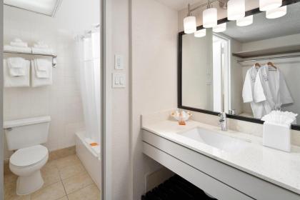 Avanti Palms Resort And Conference Center - image 12