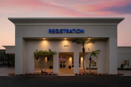 Avanti Palms Resort And Conference Center - image 29