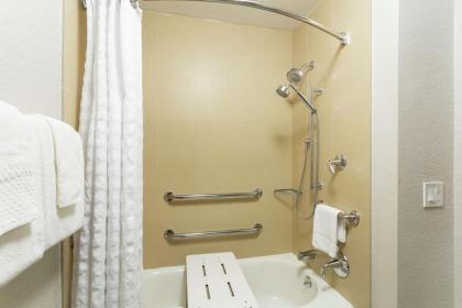 DoubleTree By Hilton Orlando East - Ucf Area - image 16