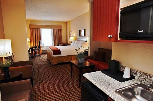 Holiday Inn Express Orlando-Ocoee East - image 2