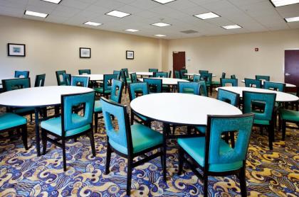 Holiday Inn Express Orlando-Ocoee East - image 22