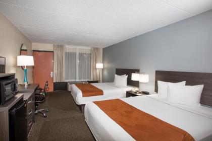 Days Inn & Suites by Wyndham Orlando Airport - image 12