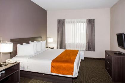 Days Inn & Suites by Wyndham Orlando Airport - image 28