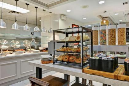 Hilton Garden Inn Orlando Lake Buena Vista - image 20