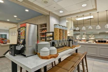 Hilton Garden Inn Orlando Lake Buena Vista - image 21