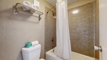 Days Inn by Wyndham Orlando Downtown - image 19