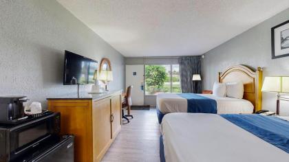 Days Inn by Wyndham Orlando Downtown - image 3