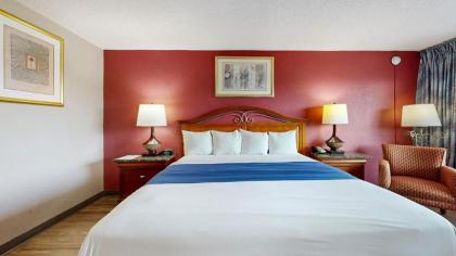 Days Inn by Wyndham Orlando Downtown - image 6
