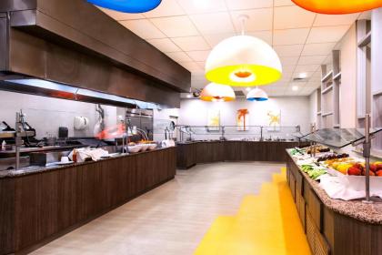 Holiday Inn Resort Orlando Suites - Waterpark - image 7