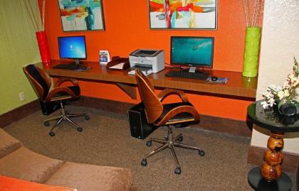 Best Western Plus Universal Inn - image 24