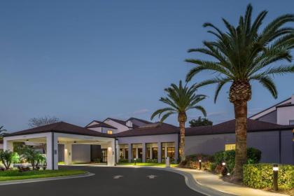 Courtyard by Marriott Orlando Airport - image 10