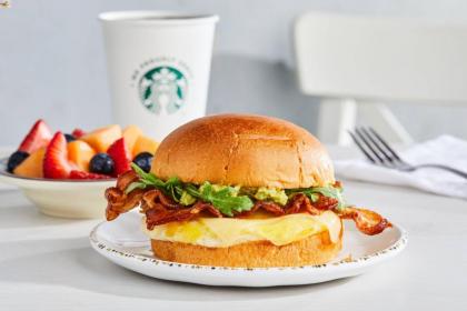 Courtyard by Marriott Orlando Airport - image 18