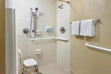 Courtyard by Marriott Orlando Airport - image 28