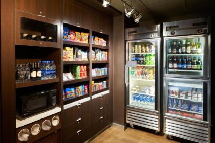 Courtyard by Marriott Orlando Airport - image 5