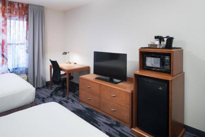 Fairfield Inn & Suites by Marriott Orlando at SeaWorld - image 10