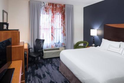 Fairfield Inn & Suites by Marriott Orlando at SeaWorld - image 11