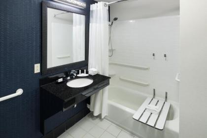 Fairfield Inn & Suites by Marriott Orlando at SeaWorld - image 16