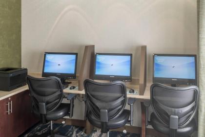 Fairfield Inn & Suites by Marriott Orlando at SeaWorld - image 24