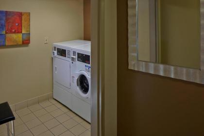 Courtyard by Marriott Orlando East/UCF Area - image 16