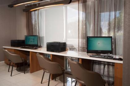 SpringHill Suites by Marriott Orlando Airport - image 19