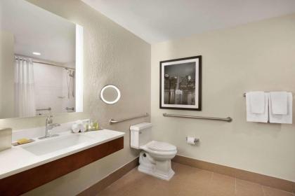 DoubleTree By Hilton Orlando Downtown - image 27