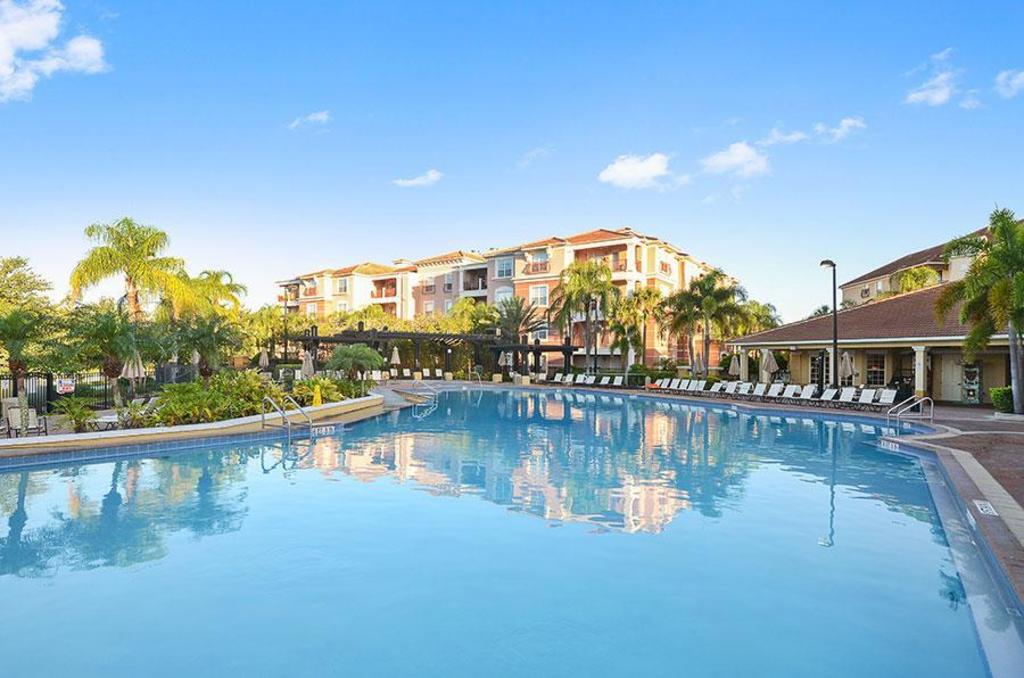 Orlando Resort Rentals at Universal Boulevard - image 2
