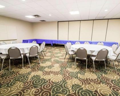Quality Inn & Suites Winter Park Village Area - image 12