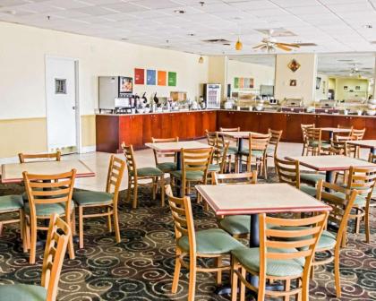 Quality Inn & Suites Winter Park Village Area - image 19