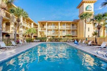 La Quinta Inn & Suites by Wyndham Orlando Airport West
