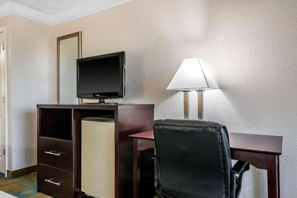 Quality Inn At International Drive - image 2