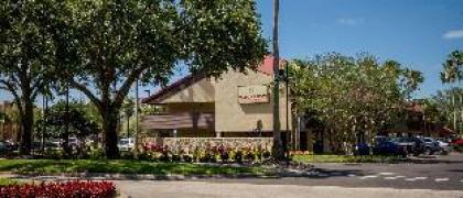 Midpointe Hotel by Rosen Hotels & Resorts