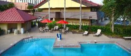 Midpointe Hotel by Rosen Hotels & Resorts - image 9